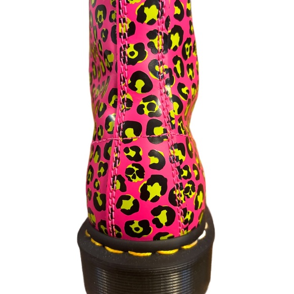 DR. MARTEN Smooth Leather Pink Leopard Lace-up Boots, Size 8, WORN ONCE! - Picture 9 of 9